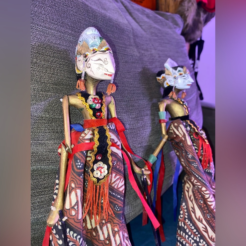 2 Vintage Hand Carved Hand Painted Wood Balinese Wayang Golek Stick Puppets